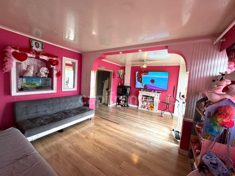 Appartement - 83 m² - 5 pièces