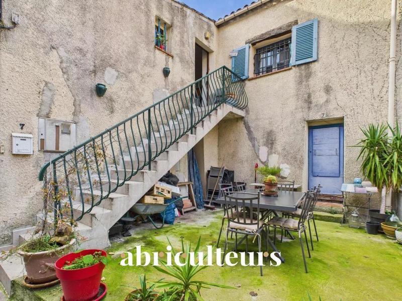 Appartement ancien - 68 m² - 3 pièces