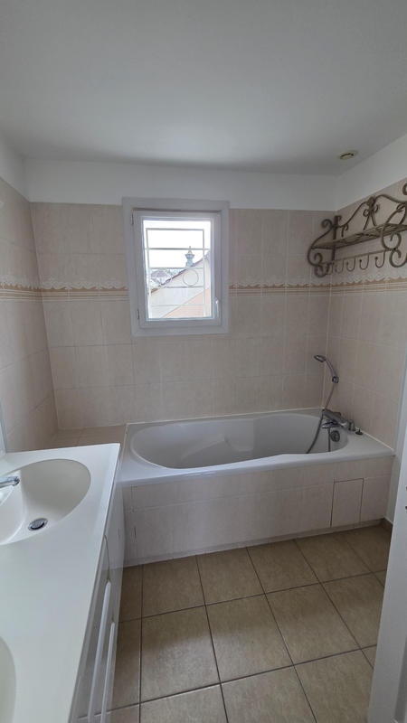 Villa - 167 m² - 6 pièces