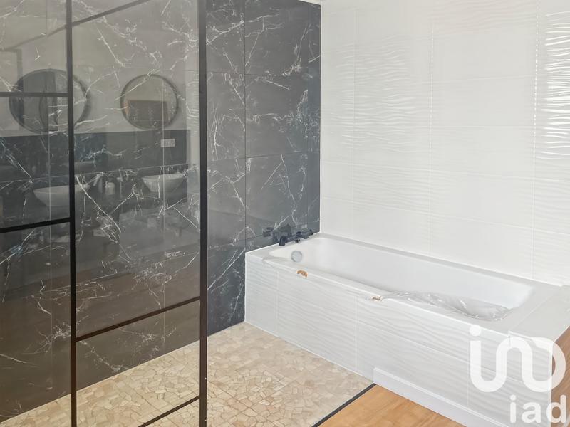 Maison - 150 m² - 5 pièces