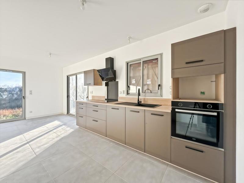 Maison - 91 m² - 4 pièces