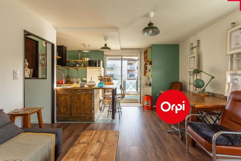 Appartement - 72 m² - 4 pièces