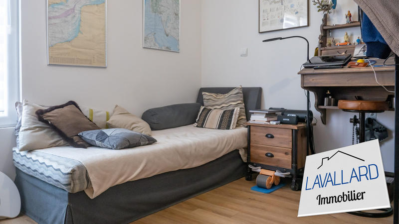 Maison traditionnelle - 85 m² - 5 pièces