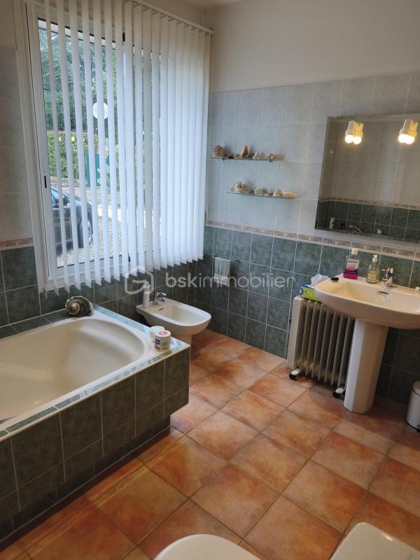 Villa - 150 m² - 4 pièces