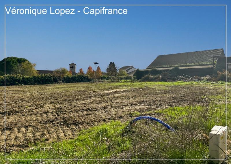 Terrain constructible - 769 m²