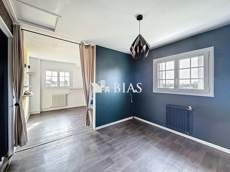 Maison traditionnelle - 75 m² - 4 pièces