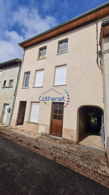 Maison - 90 m² - 5 pièces