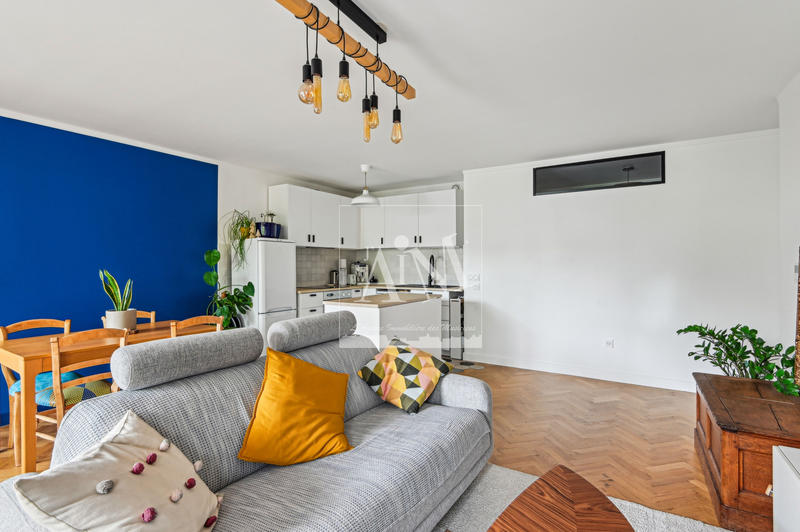 Appartement - 81 m² - 4 pièces