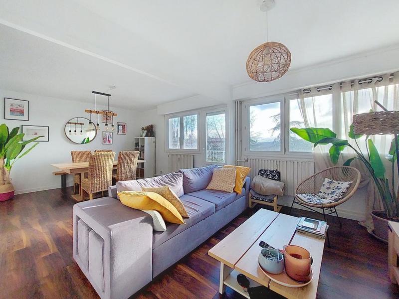 Appartement - 77 m² - 3 pièces