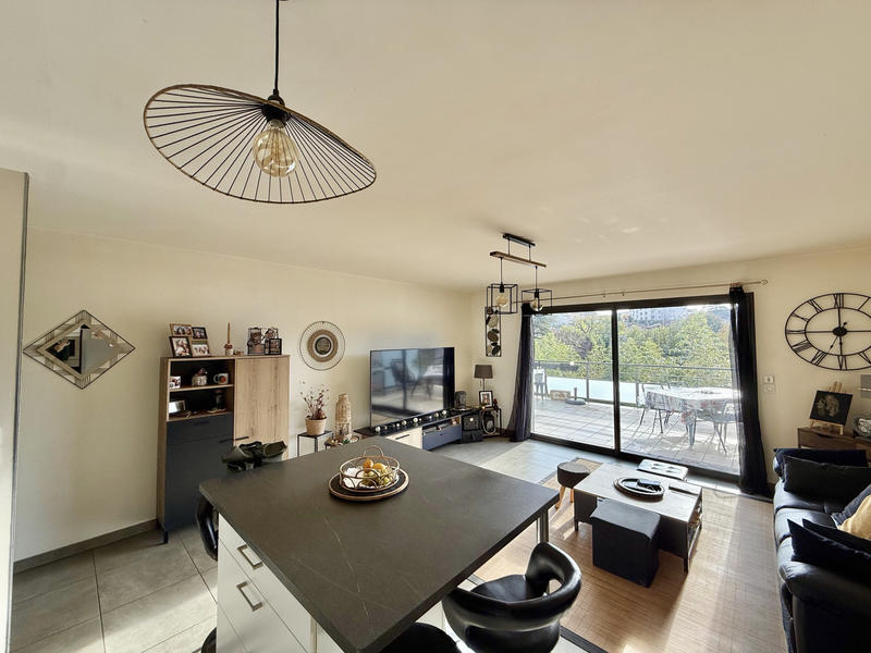 Appartement - 67 m² - 2 pièces