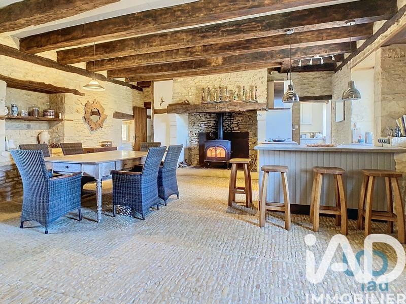 Maison - 180 m² - 5 pièces