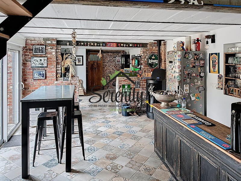 Maison - 265 m² - 8 pièces