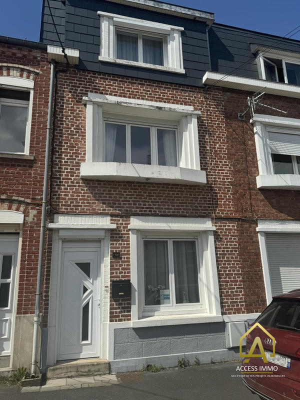 Maison - 90 m² - 7 pièces