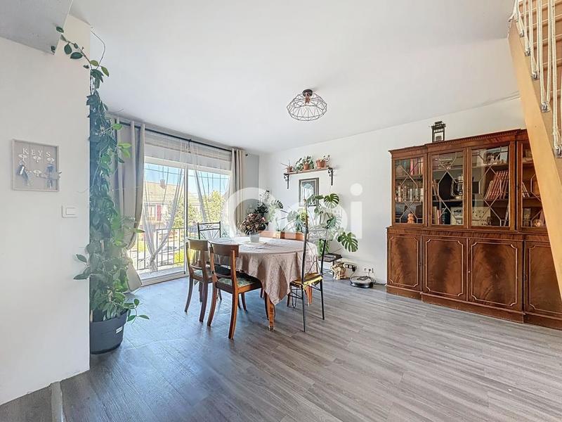 Maison - 120 m² - 4 pièces