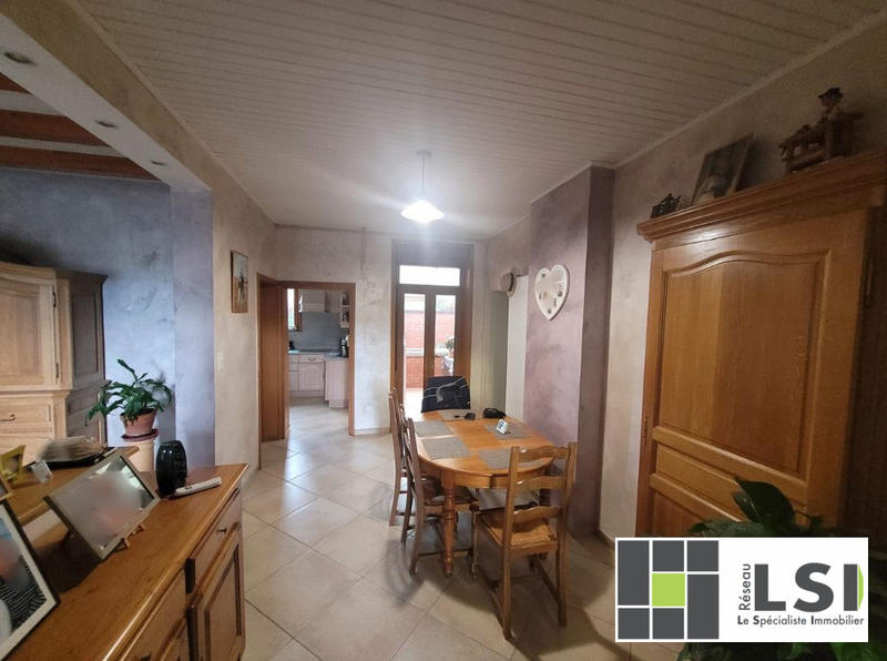 Maison - 141 m² - 9 pièces