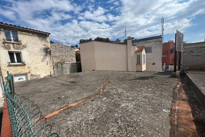 Maison - 255 m² - 1 pièce