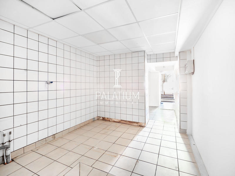 Local commercial - 87 m² - 3 pièces