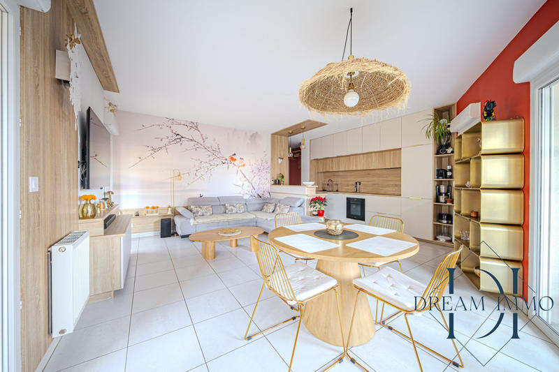 Appartement - 83 m² - 4 pièces