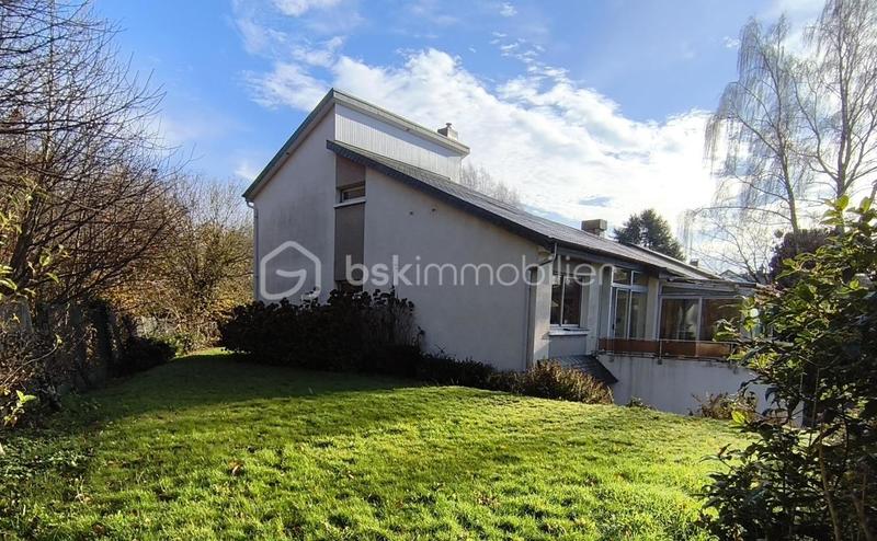 Pavillon - 140 m² - 6 pièces