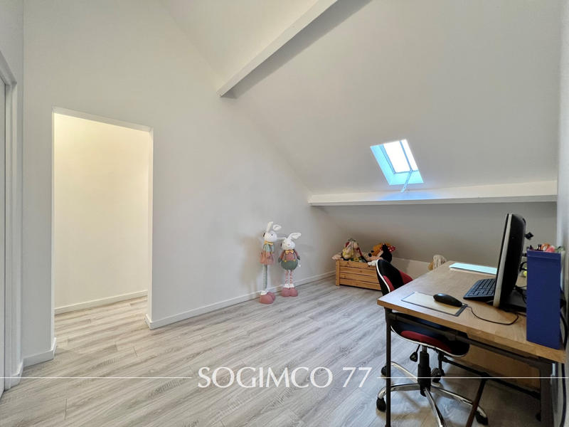 Duplex - 147 m² - 6 pièces