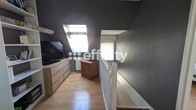 Maison - 140 m² - 8 pièces