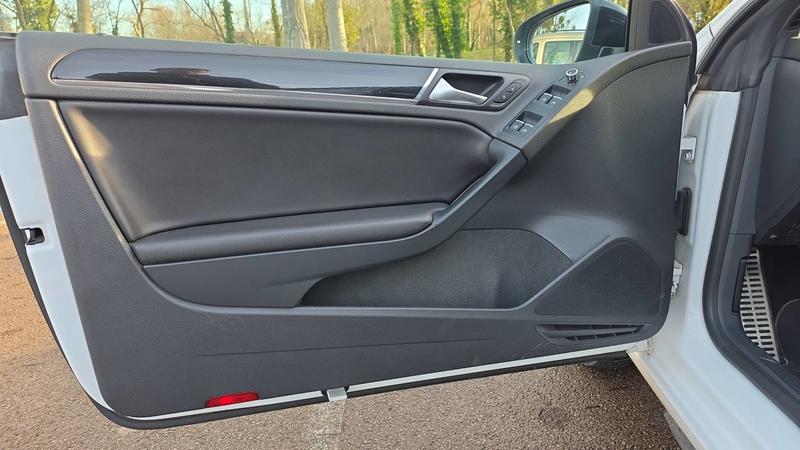 Volkswagen Golf Cabriolet GTi VI 2.0 TFSi 210 Dsg6