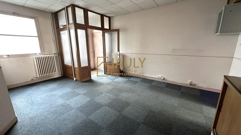 Local commercial - 373 m²