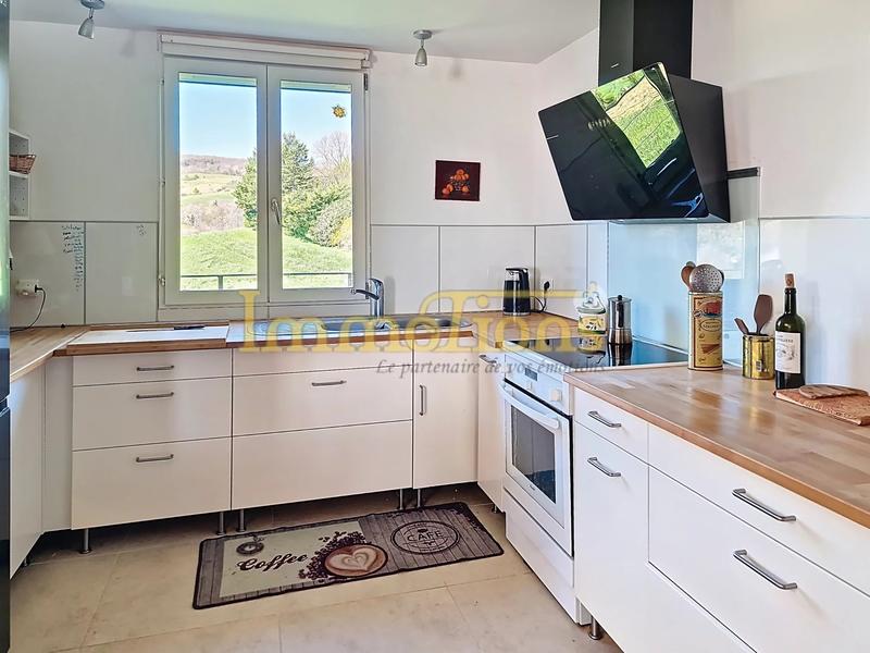 Maison - 182 m² - 7 pièces