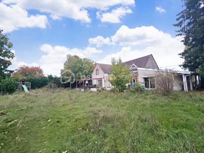 Maison traditionnelle - 192 m² - 10 pièces