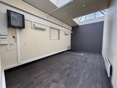 Local commercial - 810 m²