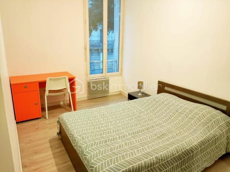 Immeuble - 300 m² - 20 pièces