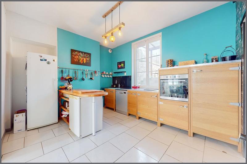 Maison de ville - 200 m² - 8 pièces