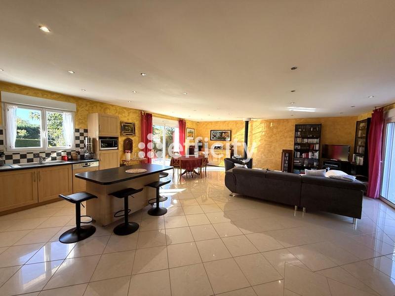 Pavillon - 120 m² - 5 pièces