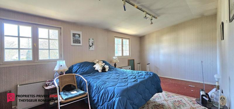 Maison - 228 m² - 9 pièces