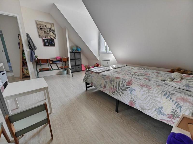 Maison - 265 m² - 12 pièces