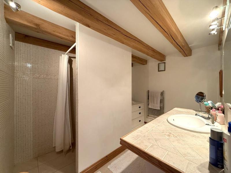 Maison - 220 m² - 6 pièces