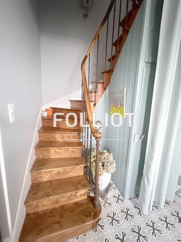 Maison - 144 m² - 7 pièces