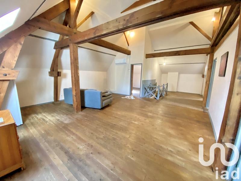 Maison - 207 m² - 9 pièces