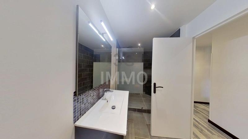 Appartement - 65 m² - 4 pièces