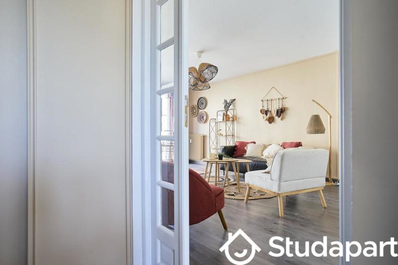 Chambre - 10 m² - 1 pièce