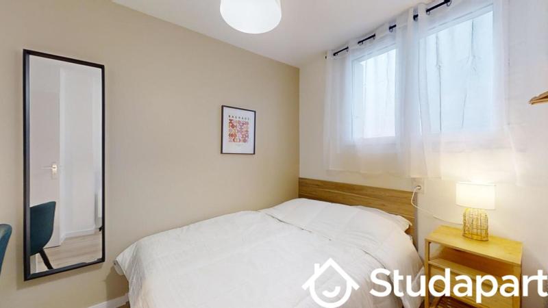 Chambre - 10 m² - 1 pièce