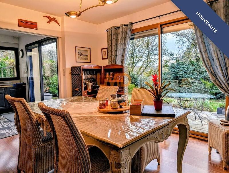 Maison d'architecte - 198 m² - 9 pièces