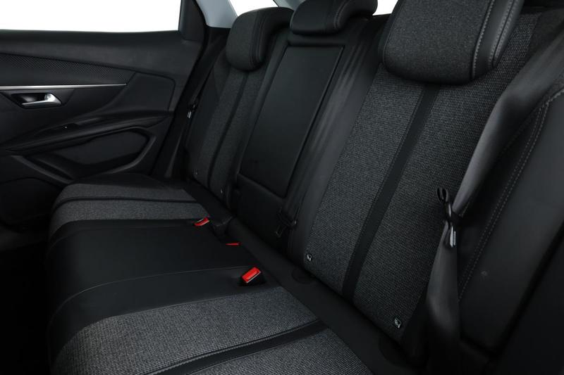 Peugeot 3008 1.6 Blue-HDi Allure 120 ch