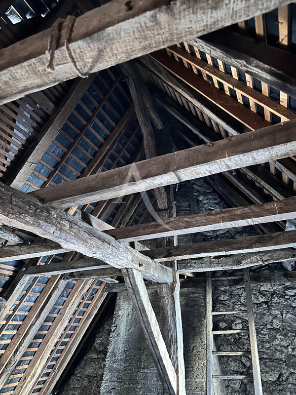 Maison - 263 m² - 5 pièces