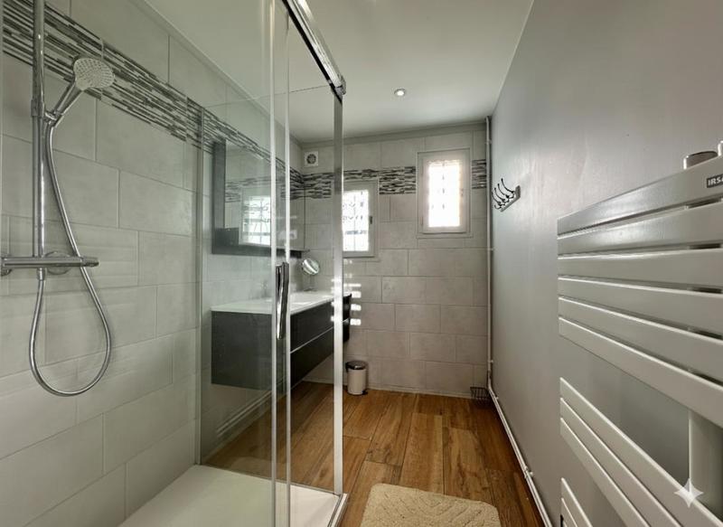 Pavillon - 101 m² - 5 pièces