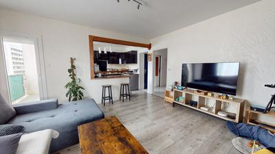 Appartement - 77 m² - 4 pièces