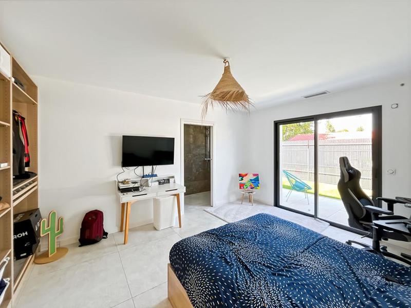 Maison - 210 m² - 5 pièces