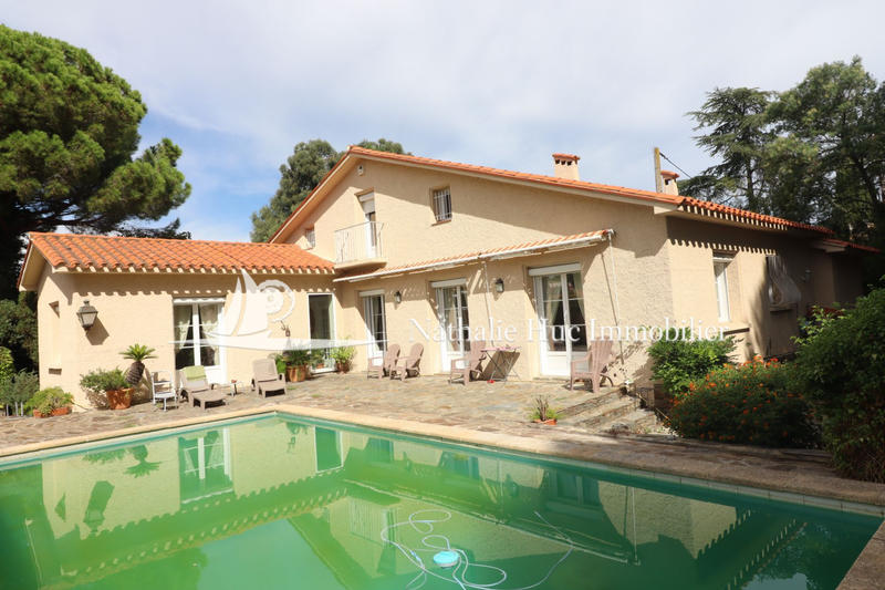 Villa - 216 m² - 6 pièces