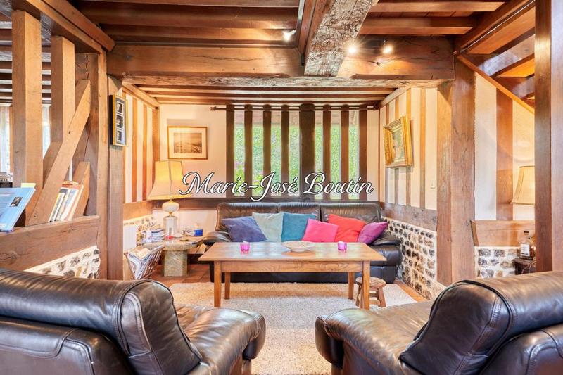 Maison - 250 m² - 9 pièces