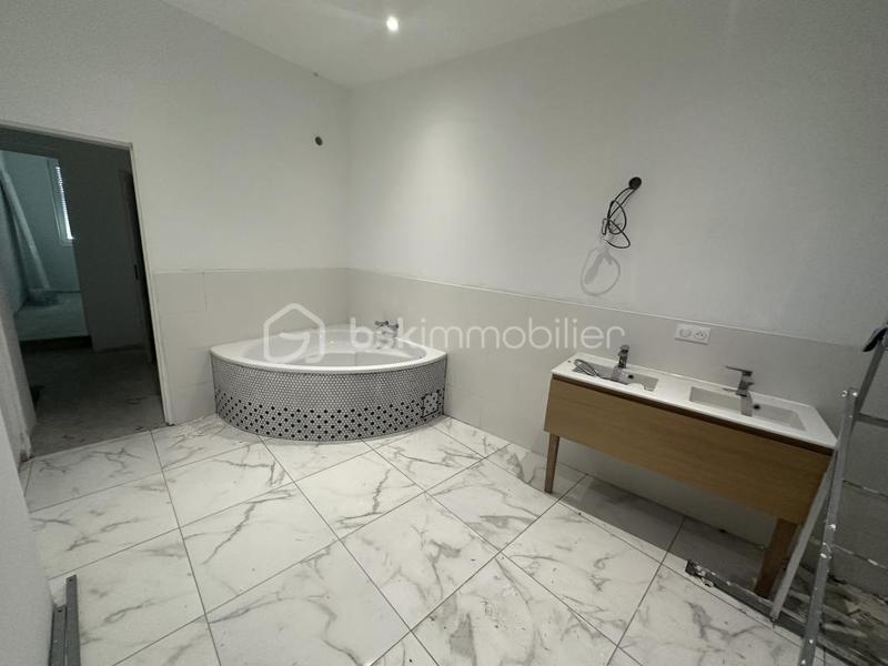 Maison de maîtres - 330 m² - 12 pièces